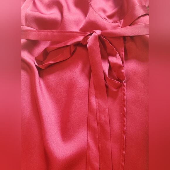 Show Me Your Mumu Noel Wrap Maxi Luxe Satin Ruby Red Dress, Sz XXS with FLAWS - Picture 4 of 16
